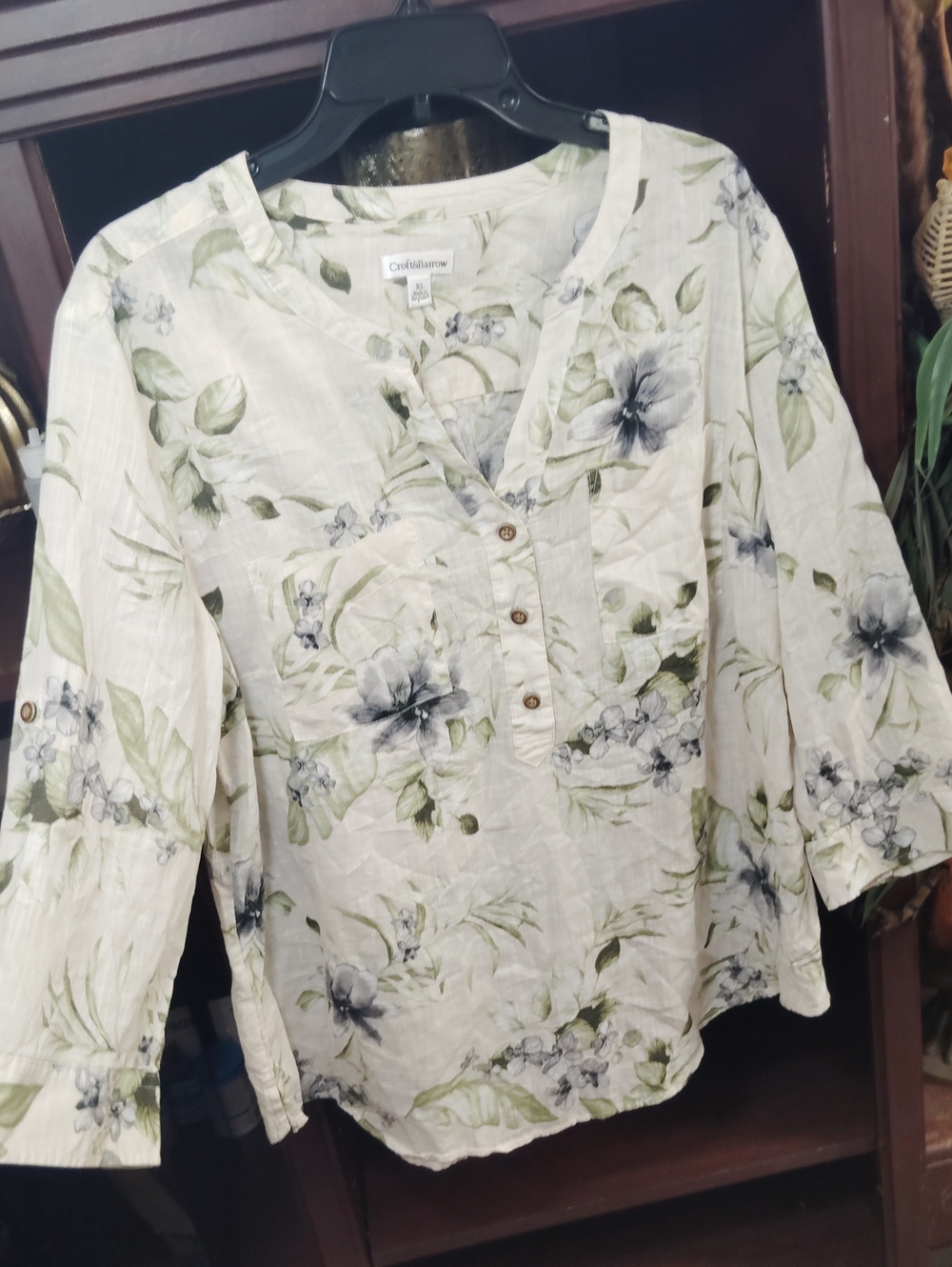 croft & barrow Cream Floral Henley Blouse with Green Leaves